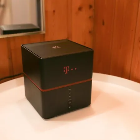 Cafe-konditorei-pension Sander בית הארחה Niederfell