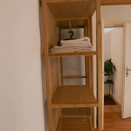 Cafe-konditorei-pension Sander בית הארחה 4*