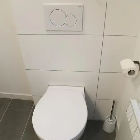 게스트하우스 Cafe-konditorei-pension Sander