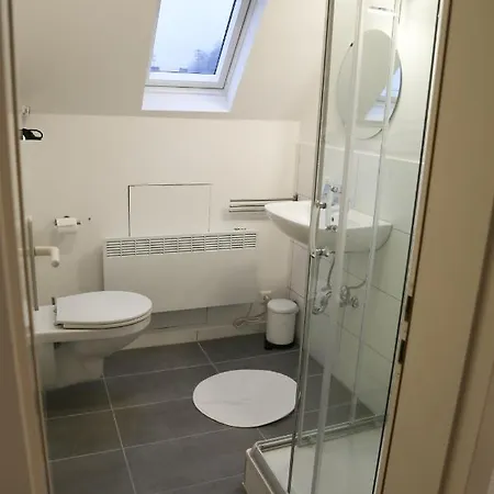 בית הארחה Cafe-konditorei-pension Sander