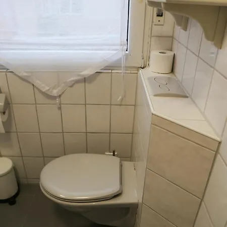 בית הארחה Cafe-konditorei-pension Sander Niederfell