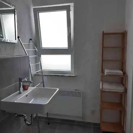 Cafe-konditorei-pension Sander בית הארחה Niederfell