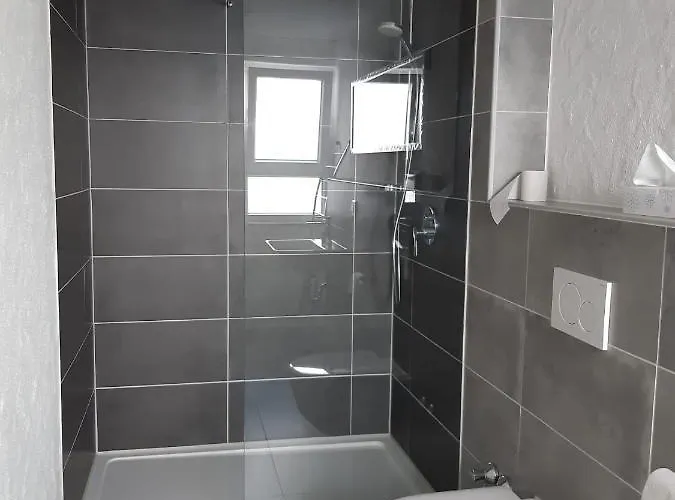 Gasthuis Cafe-konditorei-pension Sander Niederfell