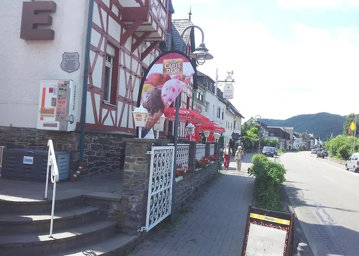 Cafe-konditorei-pension Sander Niederfell